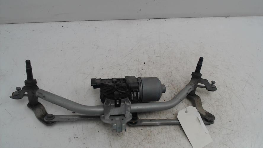 Moteur essuie glace avant -...