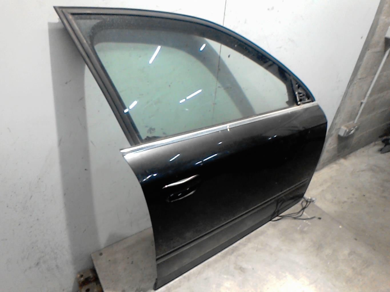 Porte avant droit AUDI A4 2 AVANT PHASE 1 BREAK  - 1