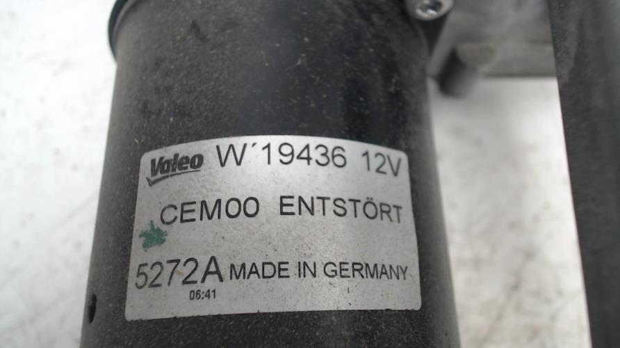 Moteur essuie glace avant -...