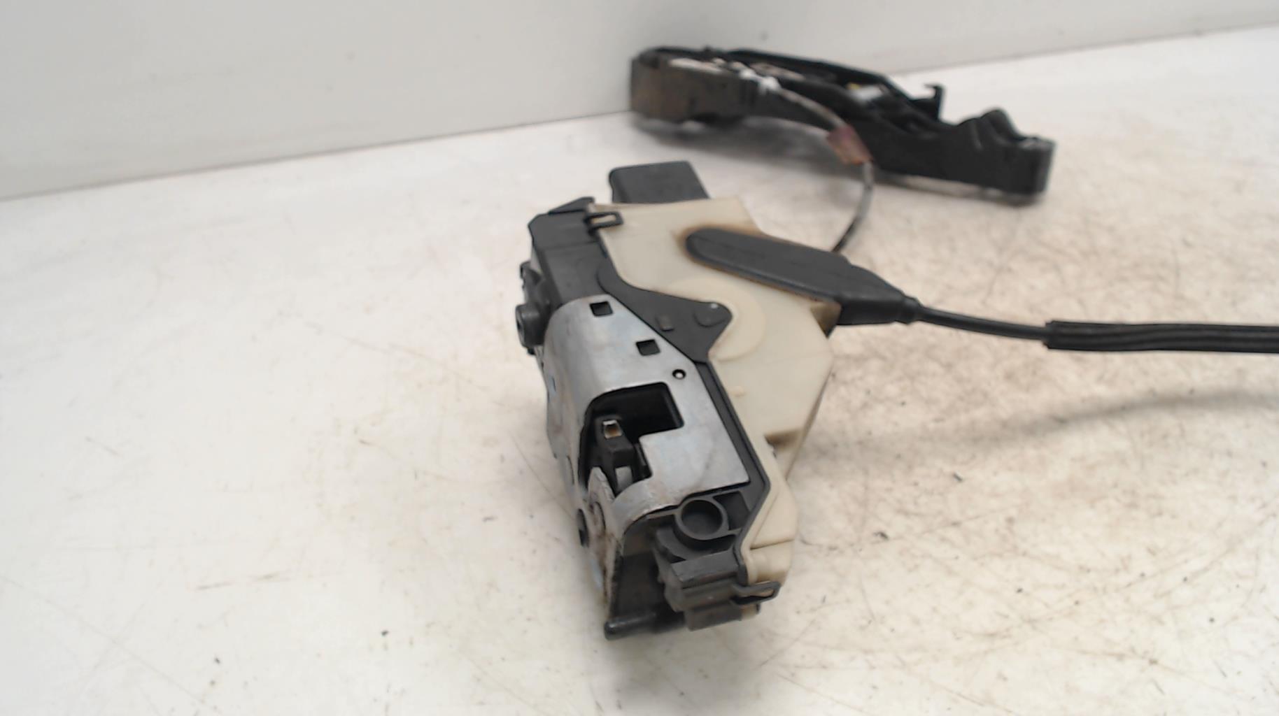 Serrure avant droit CITROEN C4 2 PHASE 1 Diesel - 1