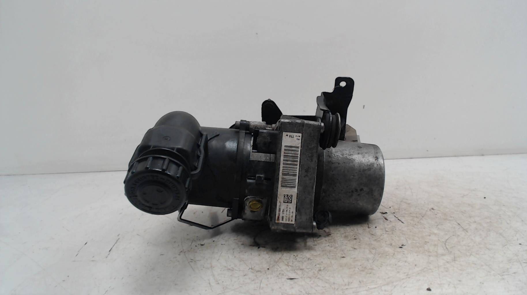 Pompe de direction PEUGEOT 508 1 PHASE 1 Diesel - 1