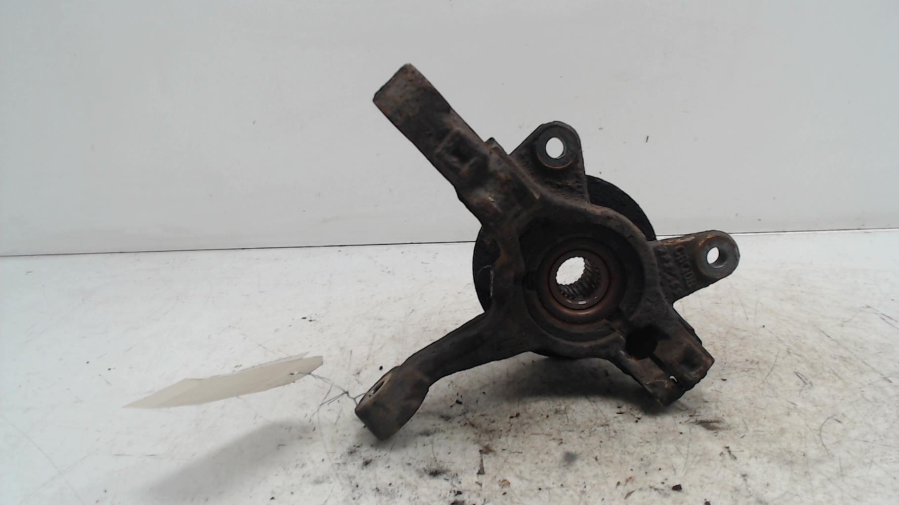 Fusee avant gauche FORD FIESTA 6 PHASE 1 Diesel - 1
