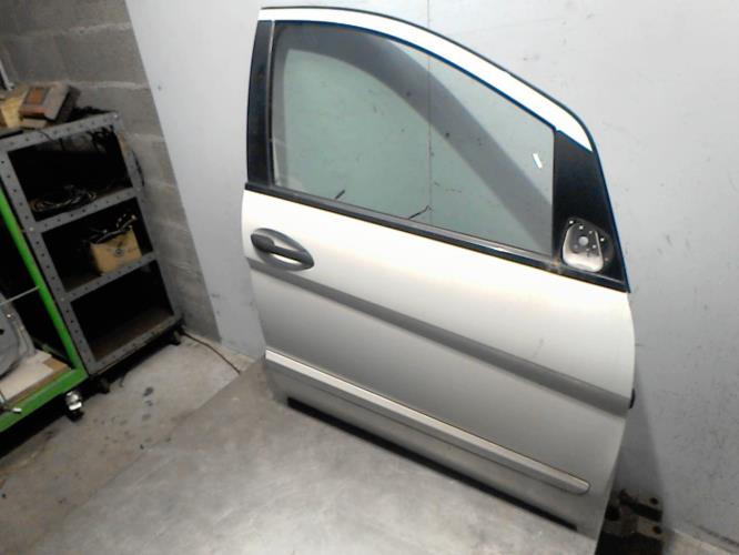 Porte avant droit -...