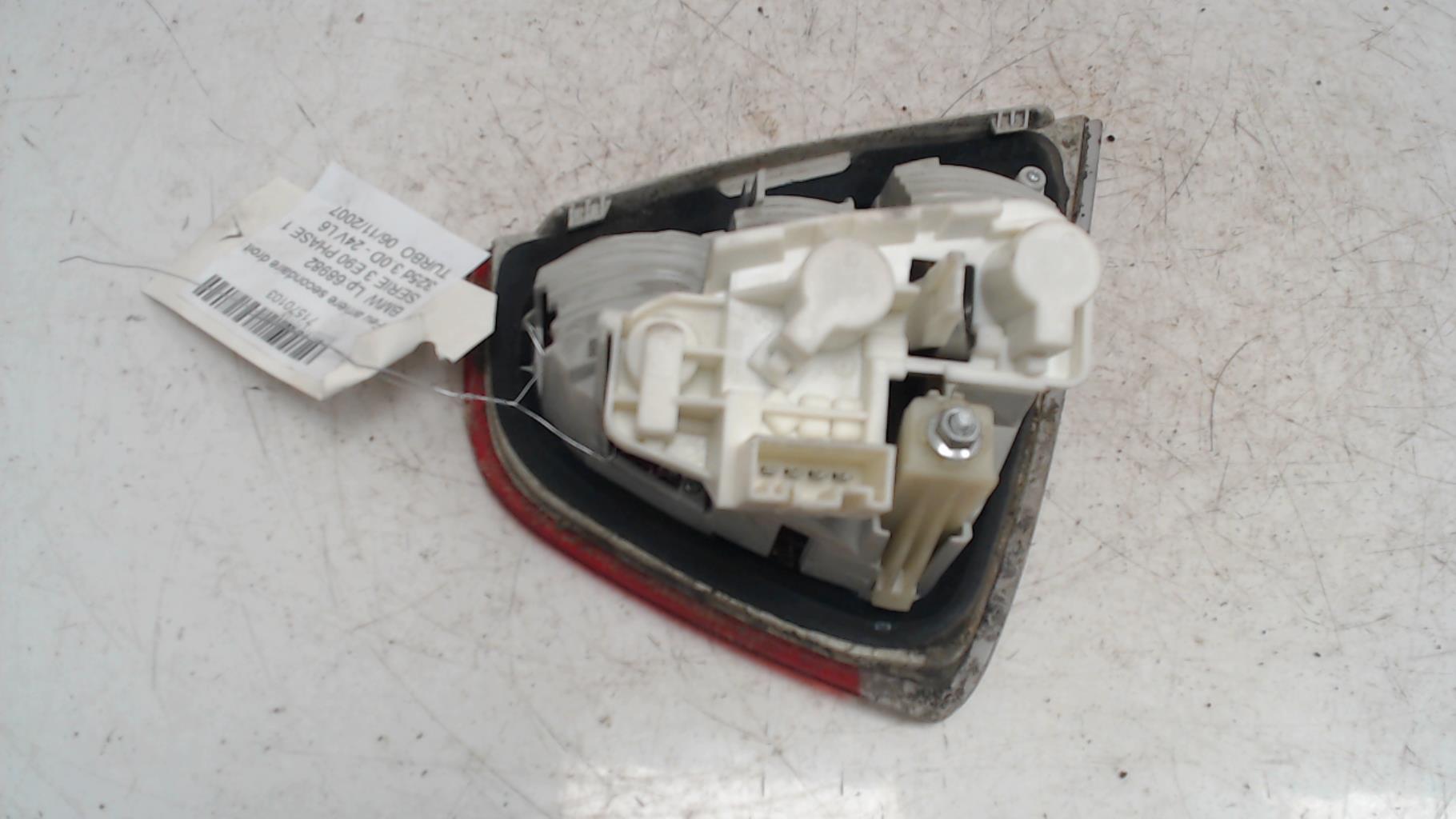 Feu arriere secondaire droit (feux) BMW SERIE 3 E90 PHASE 1 Diesel - 1