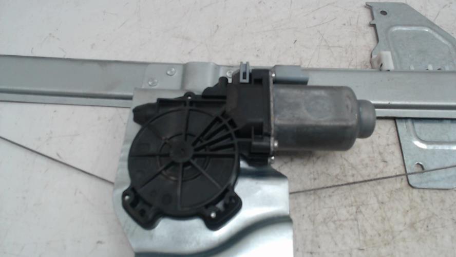 Leve vitre electrique avant...