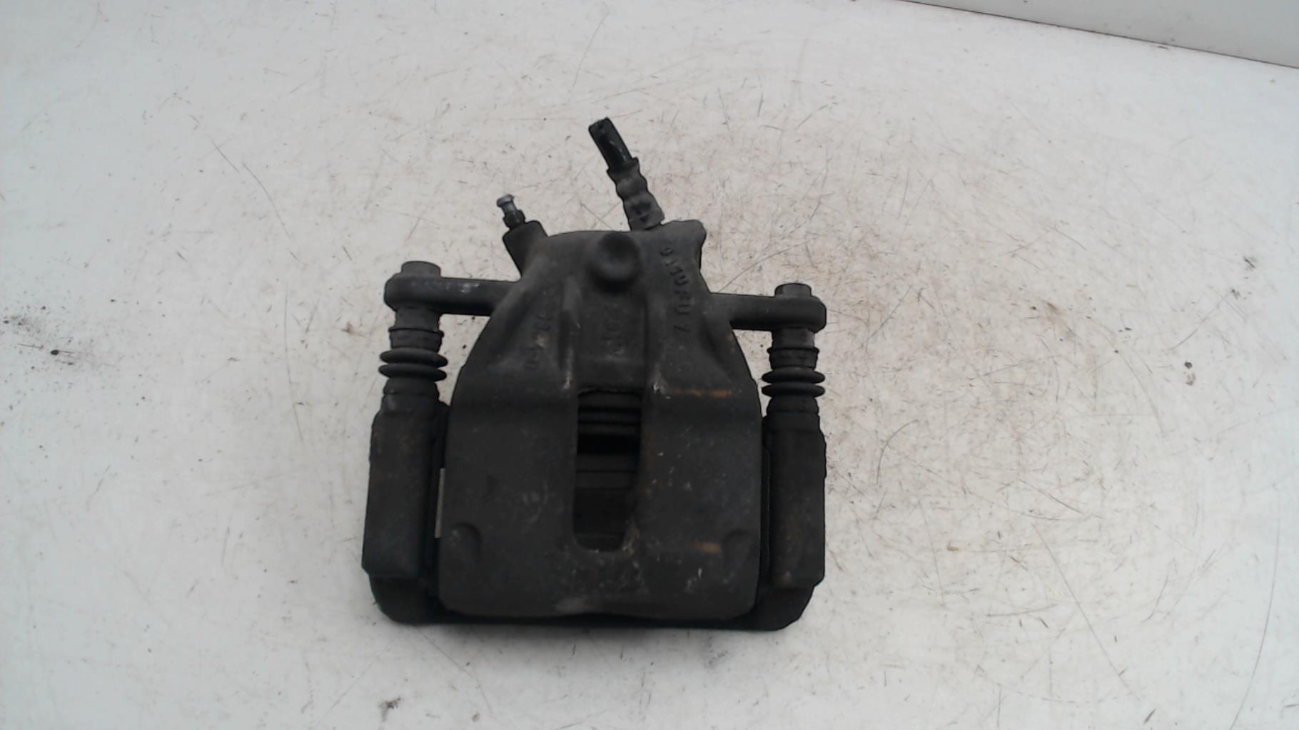 Etrier avant gauche (freinage) RENAULT CAPTUR 1 PHASE 1 Essence - 1