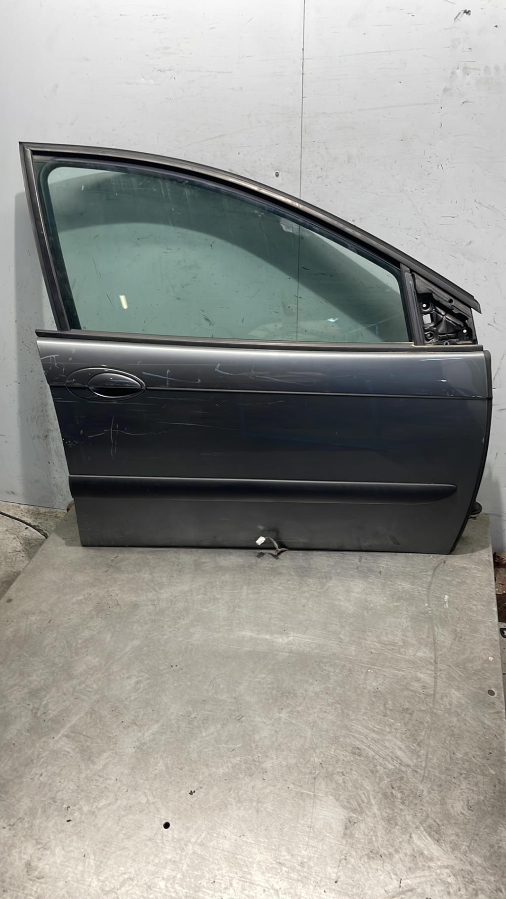 Porte avant droit CITROEN C5 1 PHASE 1 BREAK Diesel - 1