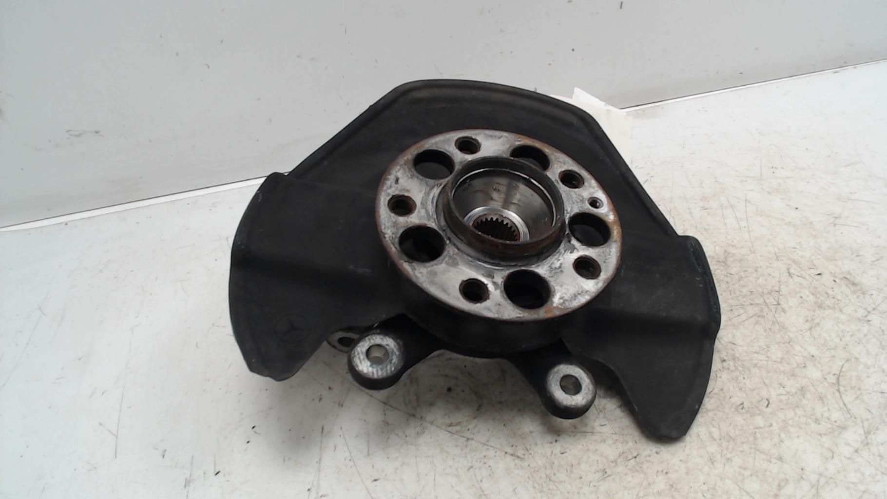 Fusee avant gauche MERCEDES CLASSE B 245 PHASE 1 Diesel - 1