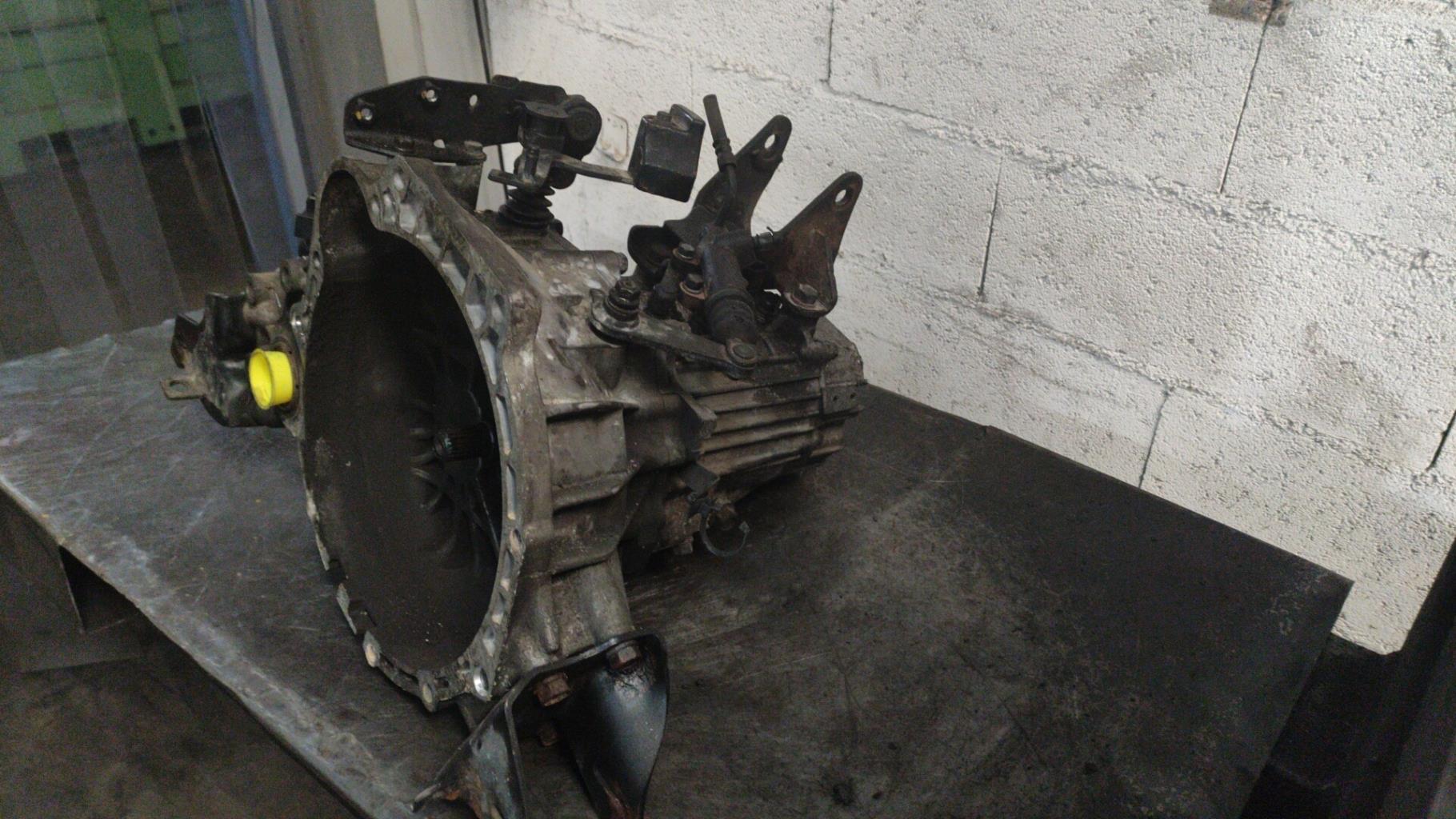 Boite de vitesses HYUNDAI COUPE 2 PHASE 2 Essence - 1