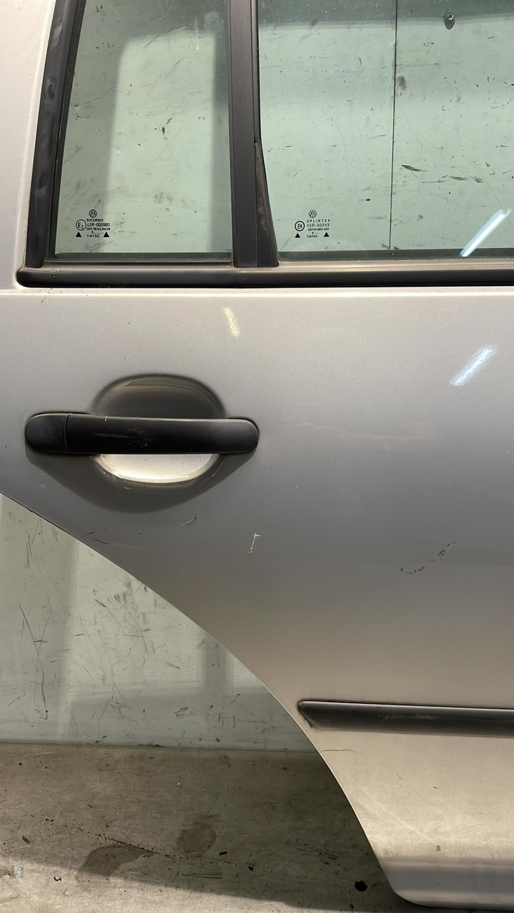 Porte arriere droit VOLKSWAGEN GOLF 4 BREAK Diesel - 1