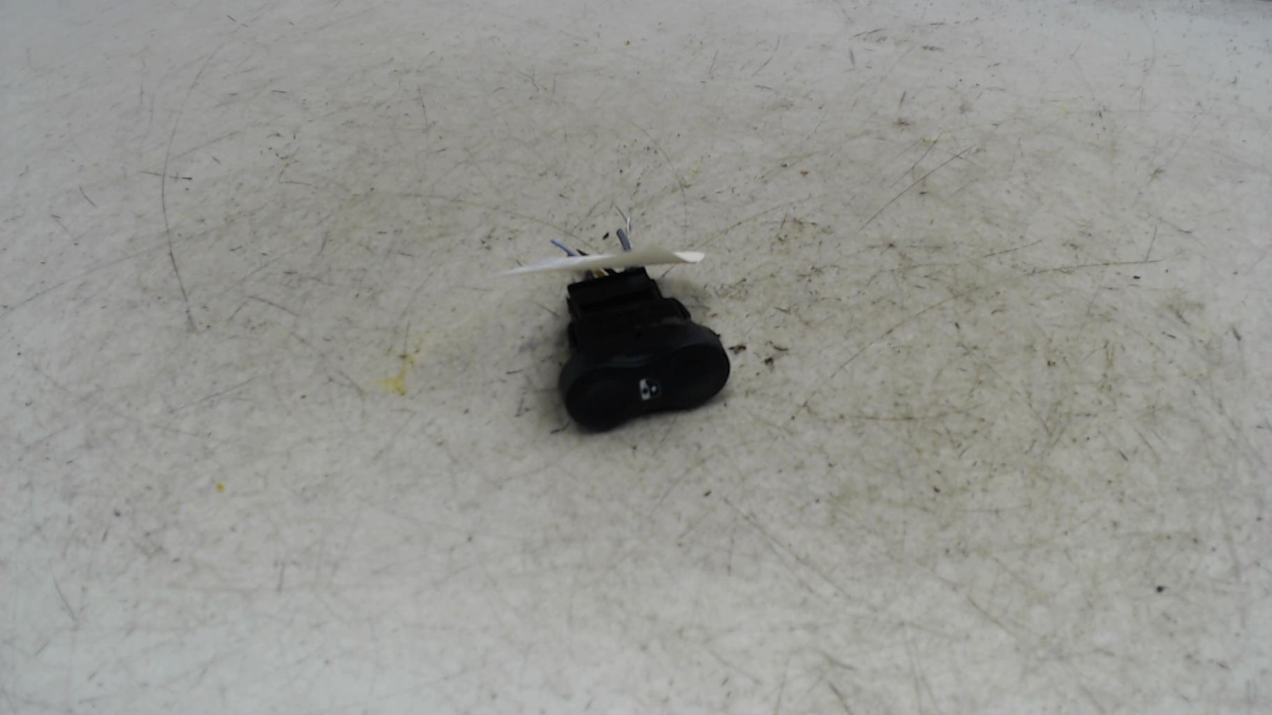 Interrupteur de leve vitre avant gauche DACIA DUSTER 1 PHASE 1  - 1