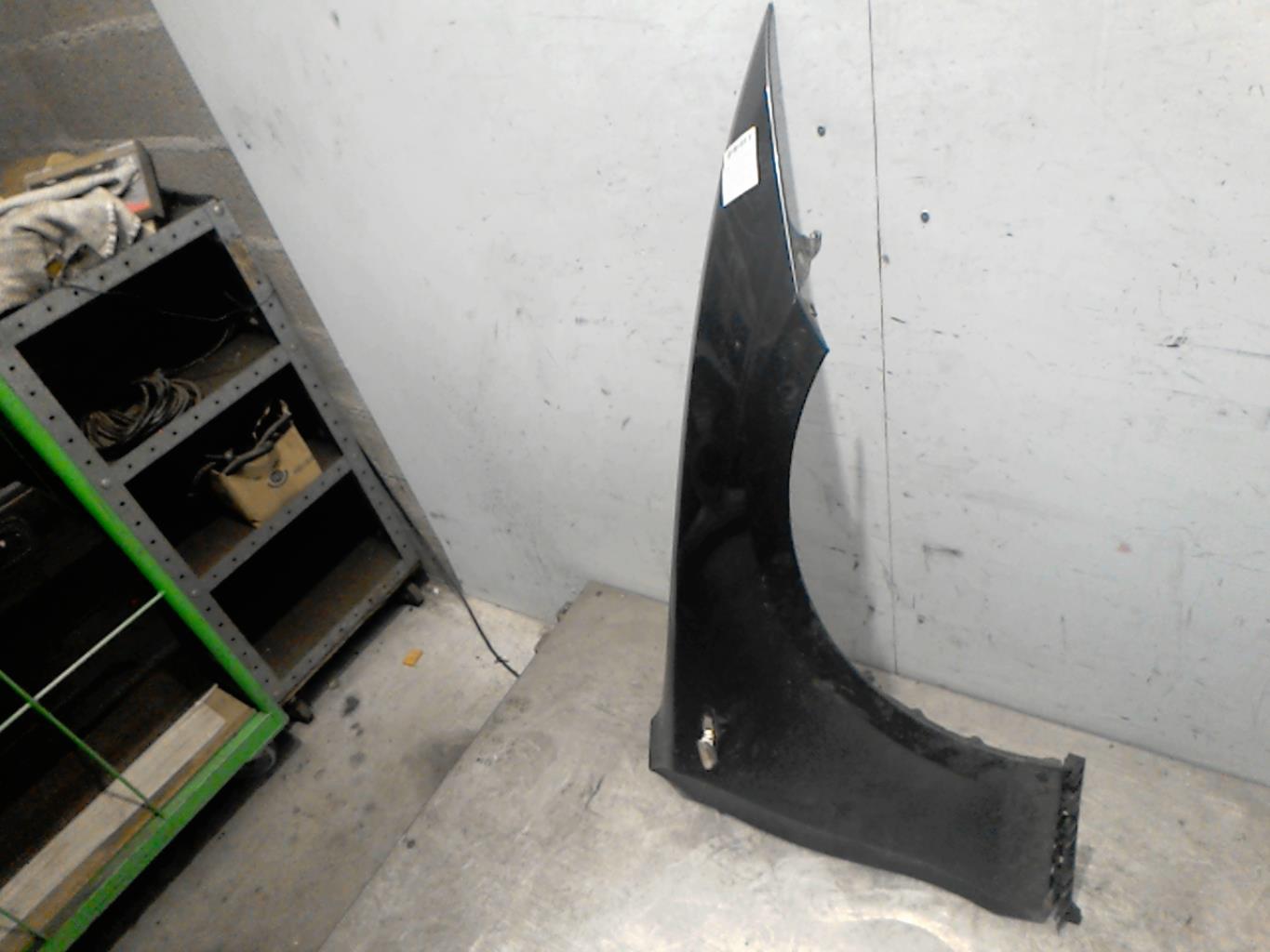 Aile avant droit BMW SERIE 1 E87 PHASE 1  - 1