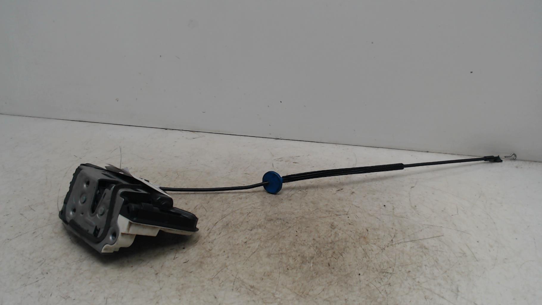 Serrure avant droit VOLKSWAGEN SCIROCCO 3 PHASE 1 COUPE Diesel - 1