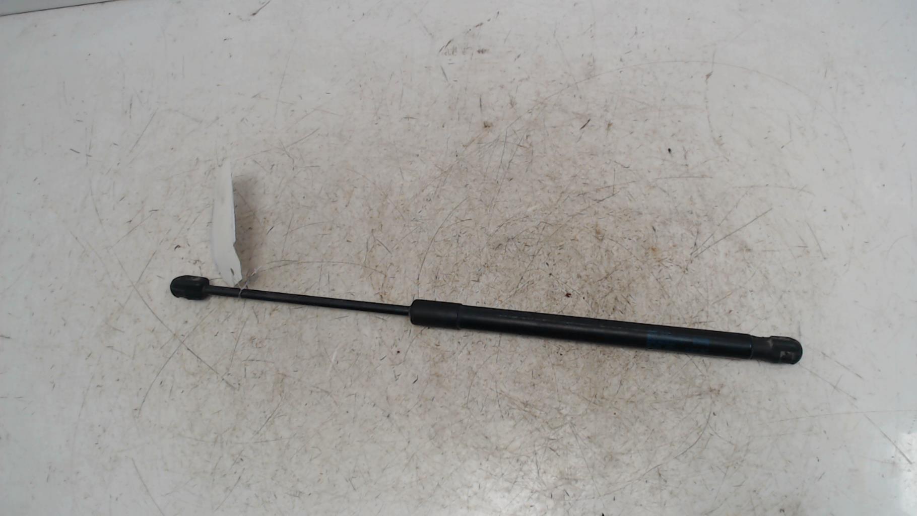 Verin de coffre gauche VOLKSWAGEN SCIROCCO 3 PHASE 1 COUPE Diesel - 1
