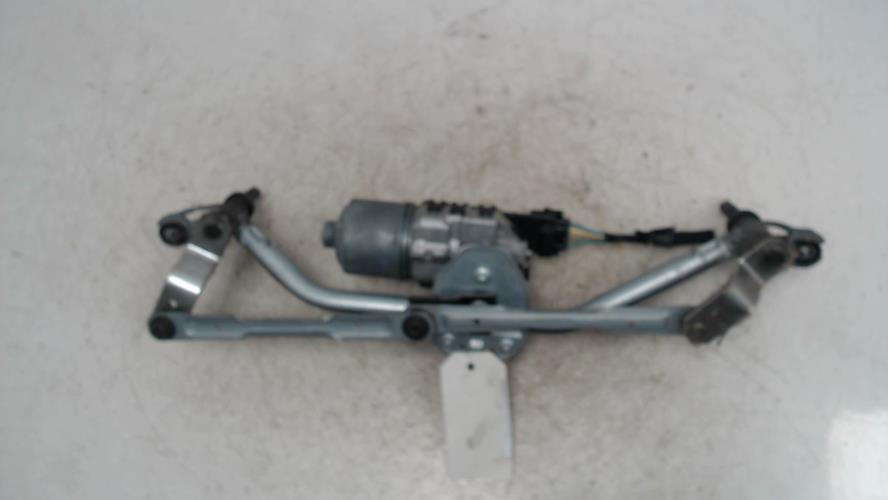 Moteur essuie glace avant -...