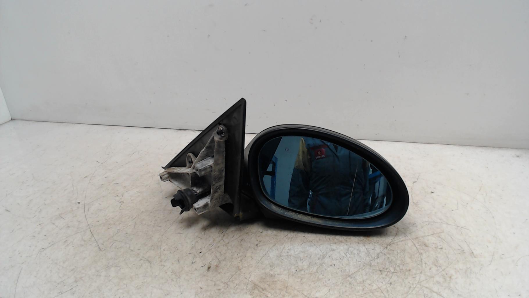 Retroviseur droit BMW SERIE 1 E87 PHASE 1 Diesel - 1