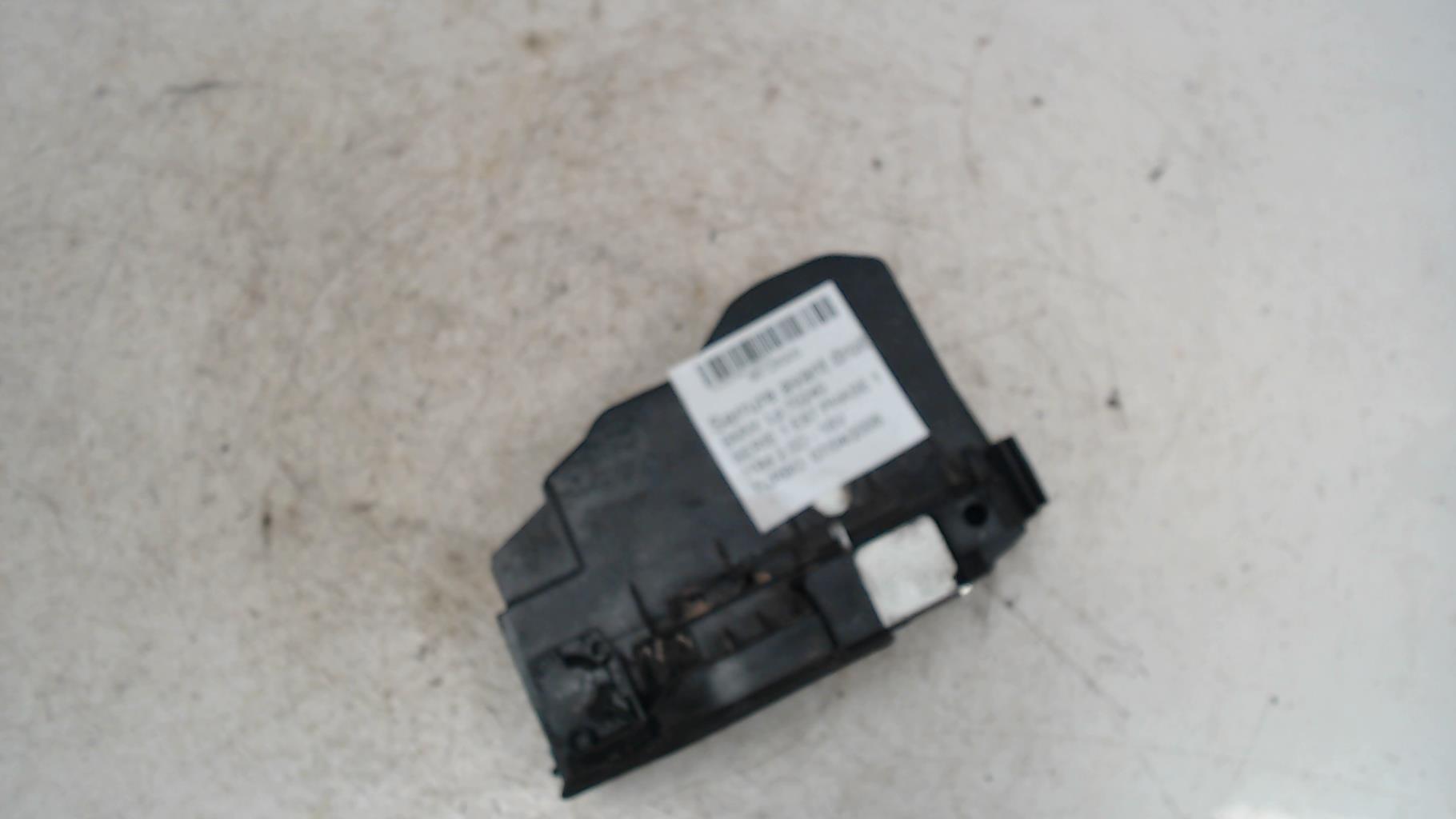 Serrure avant droit BMW SERIE 1 E87 PHASE 1 Diesel - 1