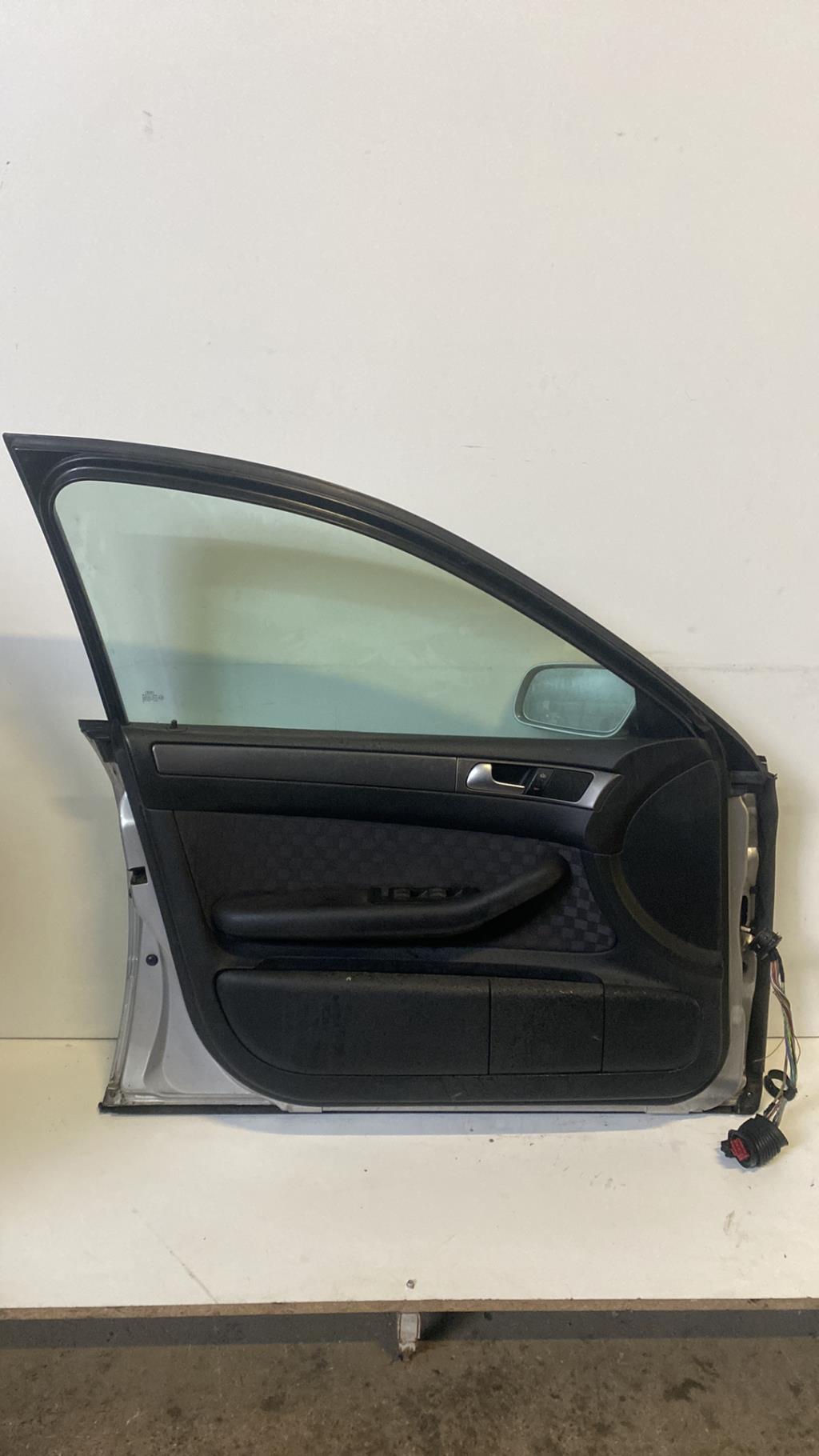Porte avant gauche AUDI A6 2 PHASE 2 Diesel - 1
