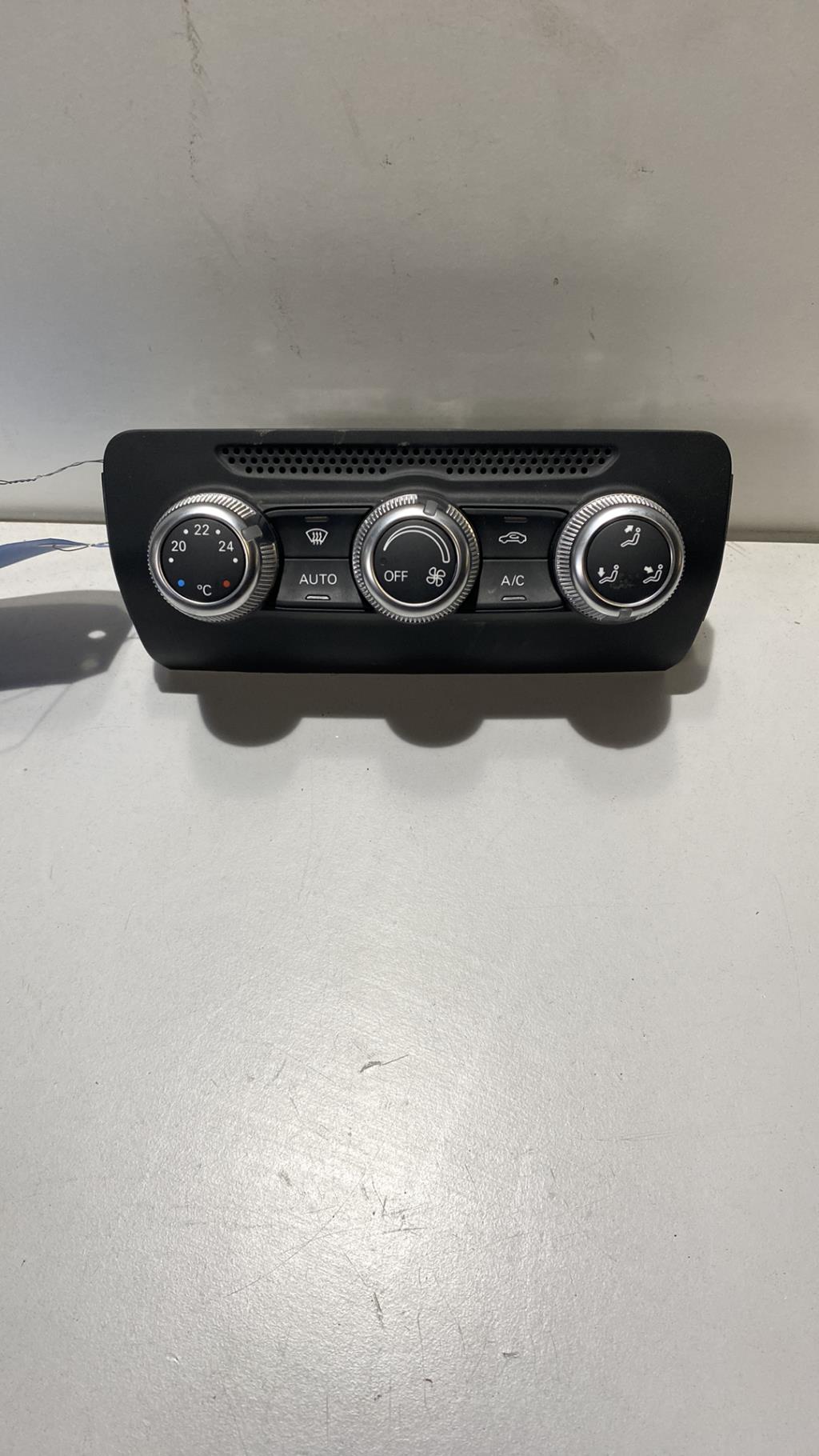 Commande chauffage AUDI A1 1 SPORTBACK PHASE 1 Diesel - 1