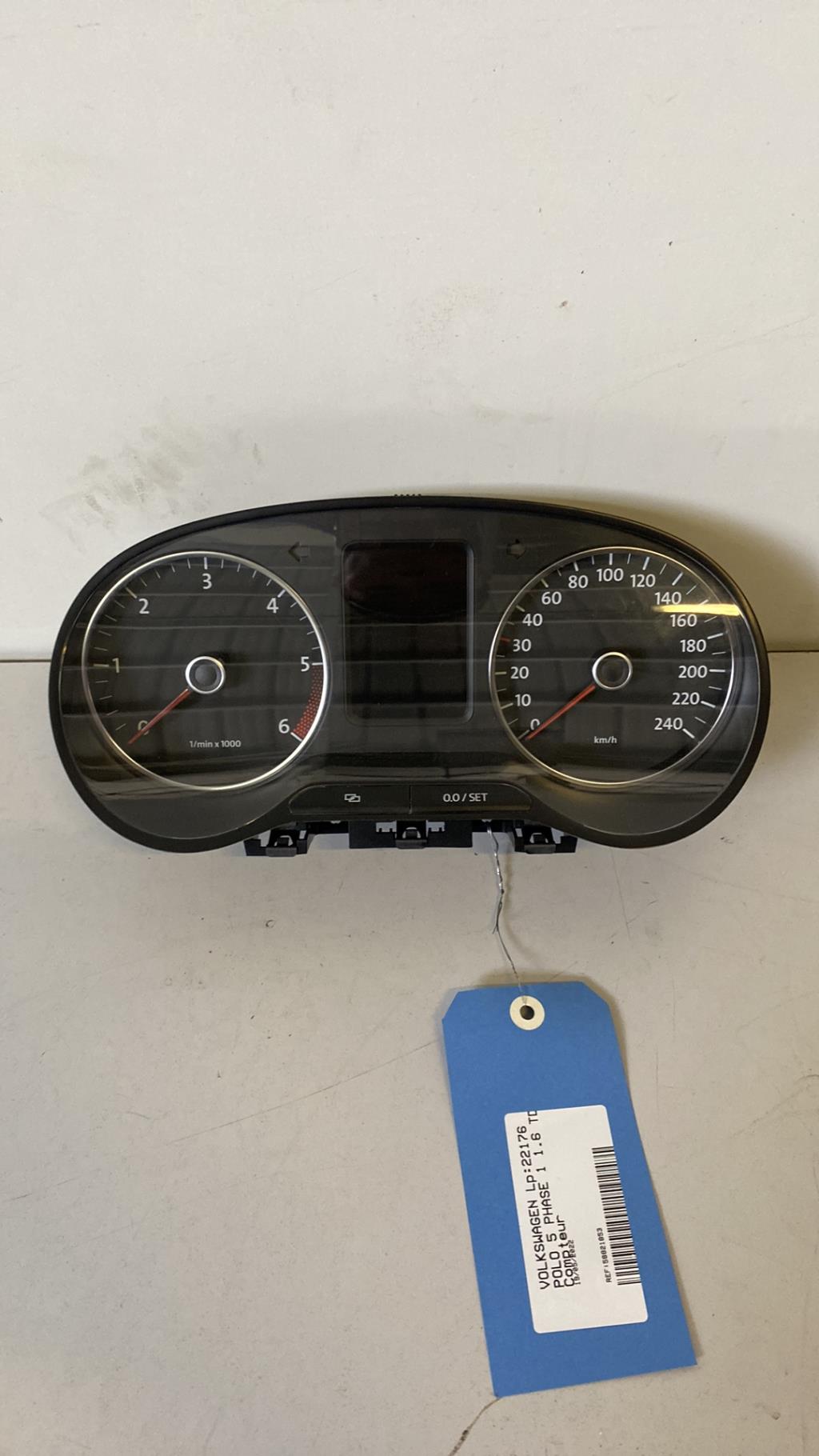 Compteur VOLKSWAGEN POLO 5 PHASE 1  - 1