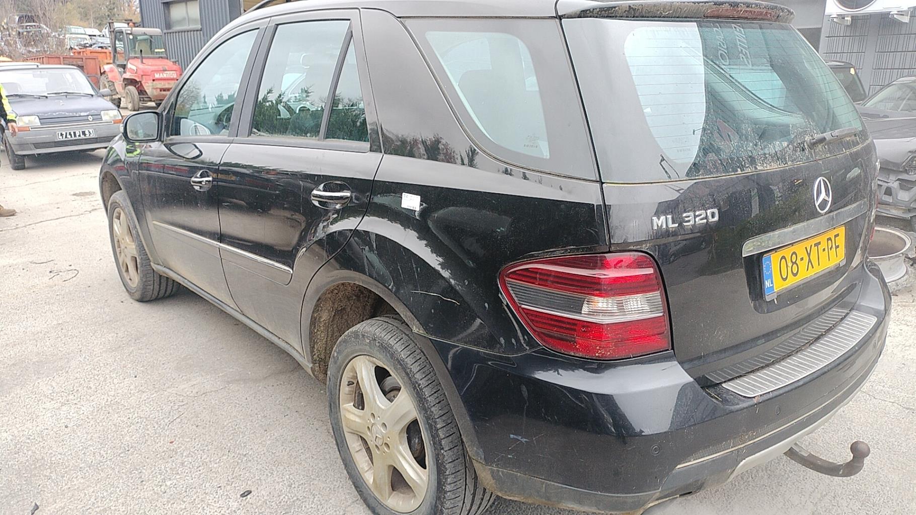 Ecran GPS MERCEDES ML  - 1