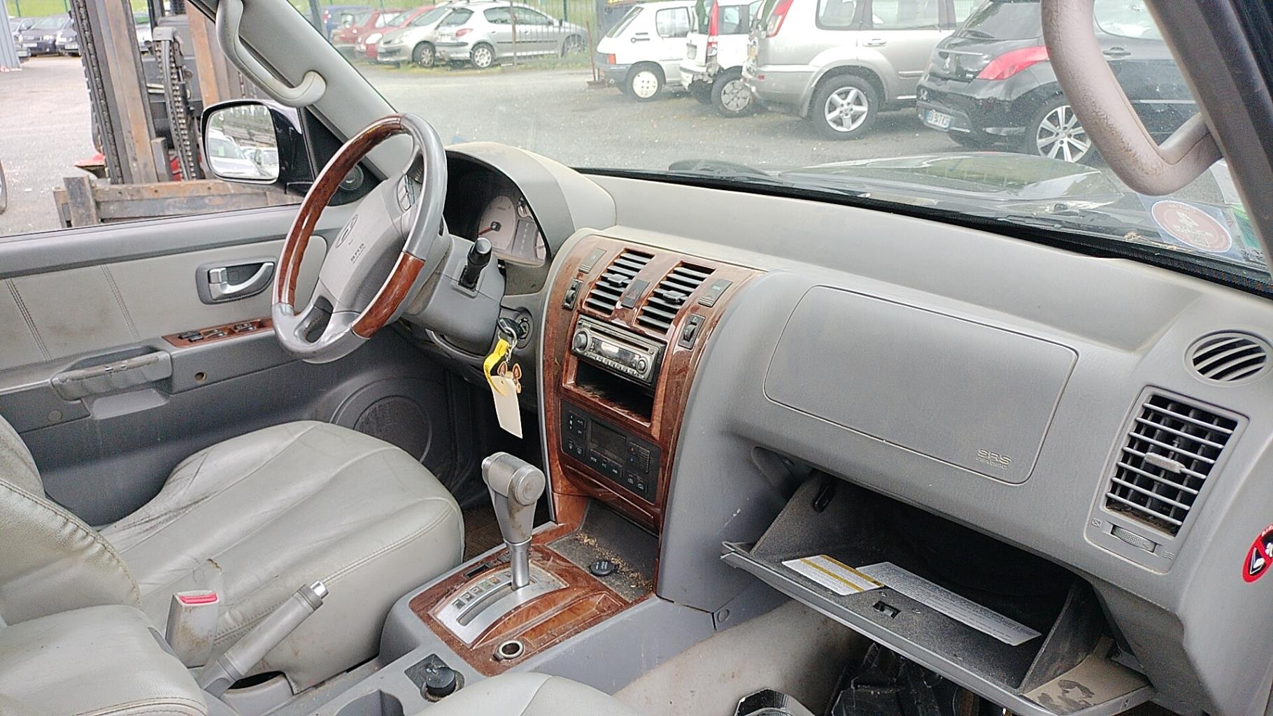 Aile avant droit HYUNDAI TERRACAN  - 1
