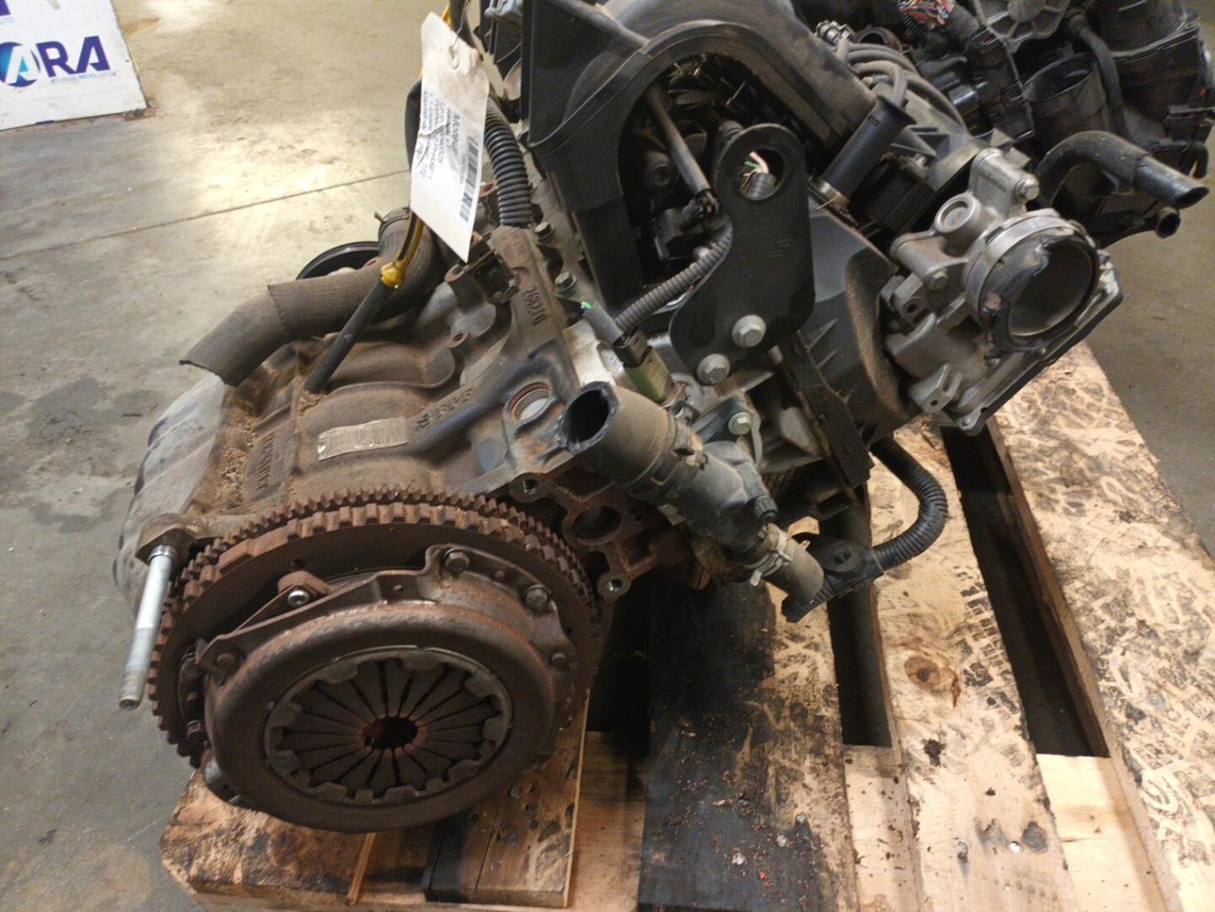 Moteur RENAULT TWINGO 2 PHASE 1 Essence - 1