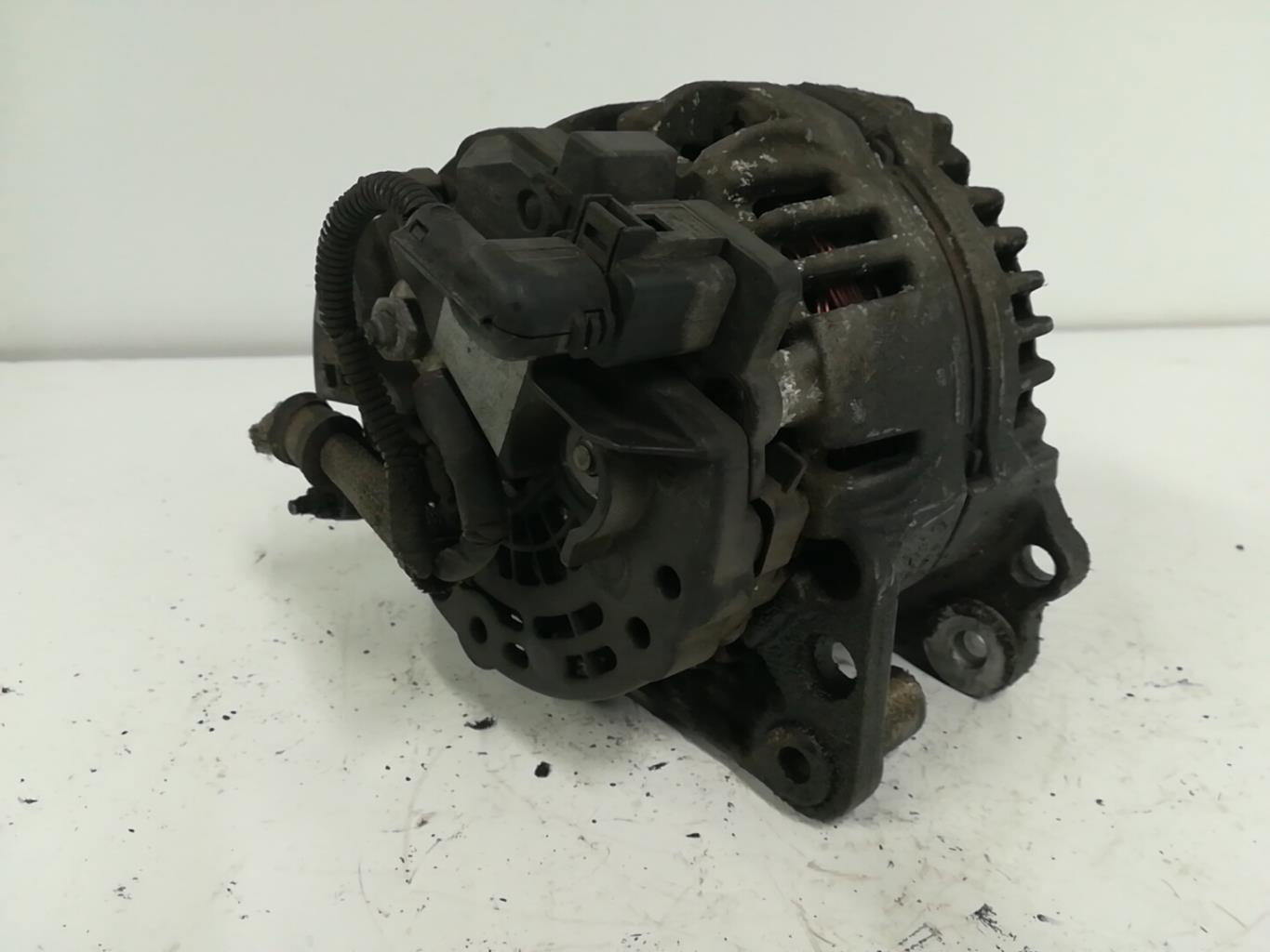 Alternateur VOLKSWAGEN GOLF 5 Essence - 1