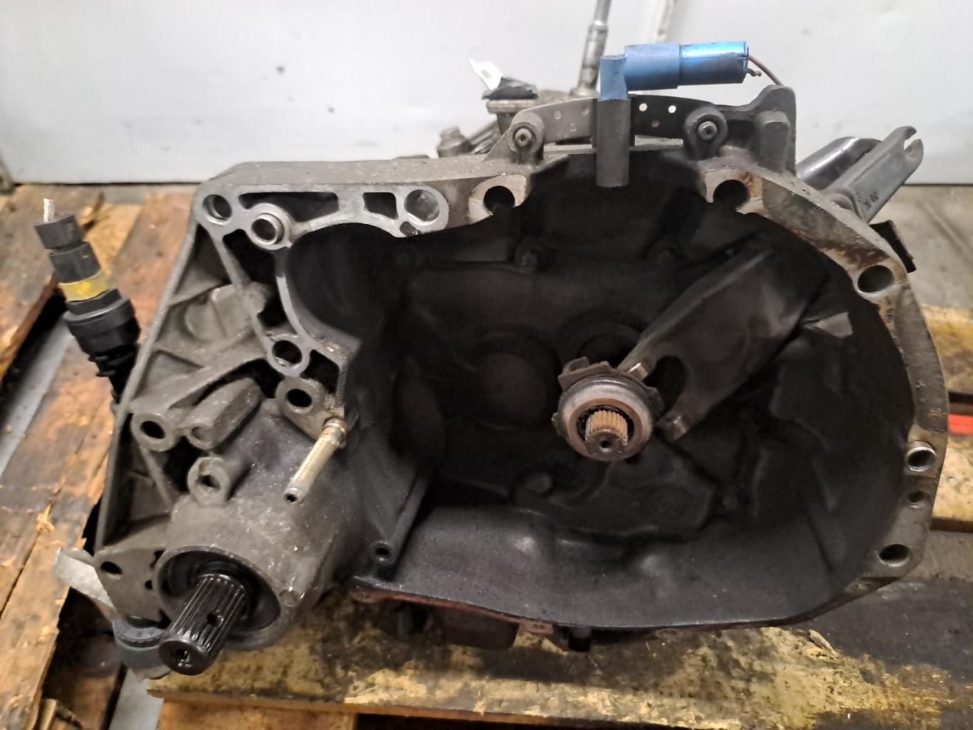 Boite de vitesses RENAULT CLIO 2 PHASE 1 Essence - 1