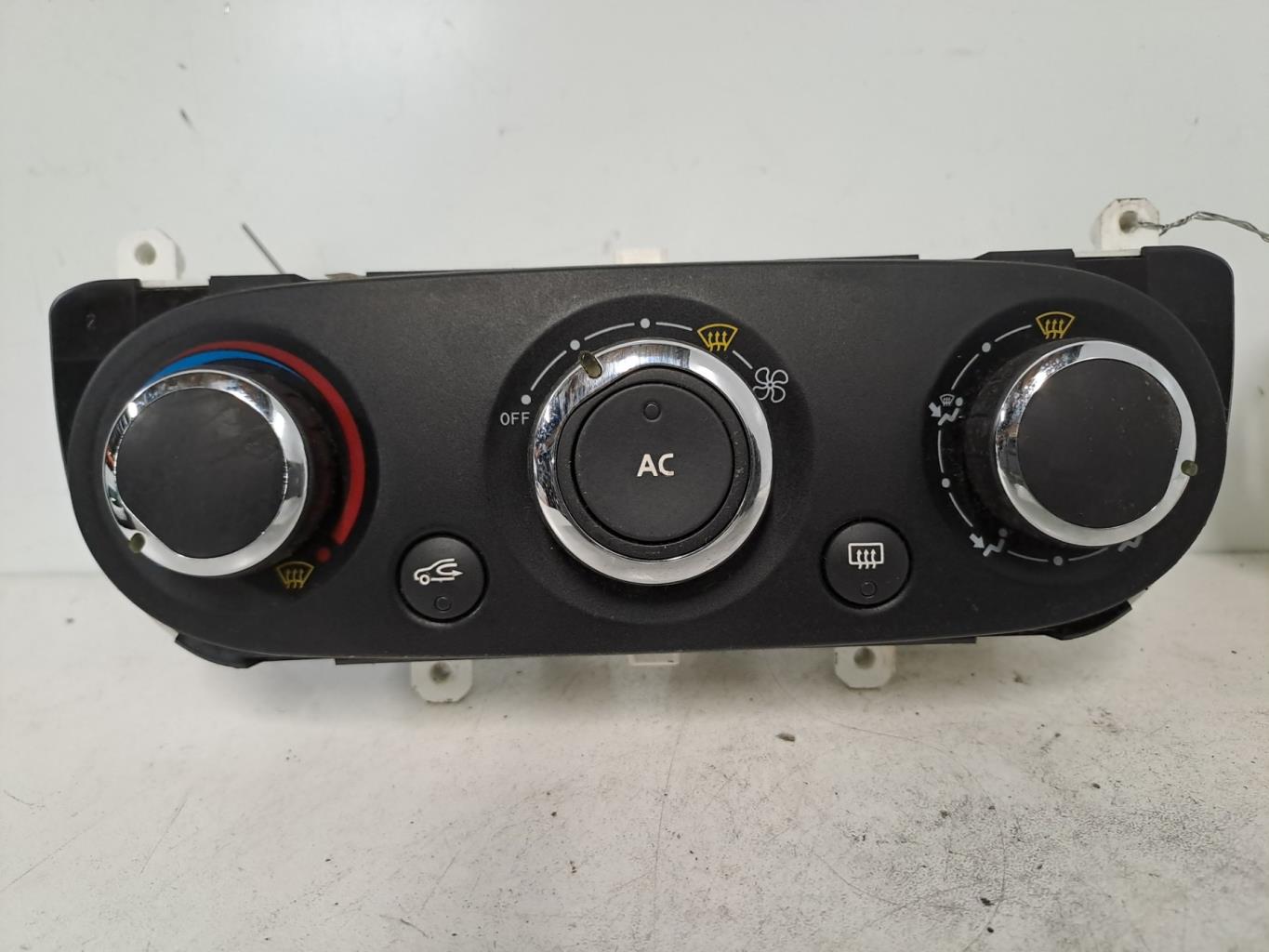 Commande chauffage RENAULT CLIO 4 PHASE 1 BREAK Diesel - 1