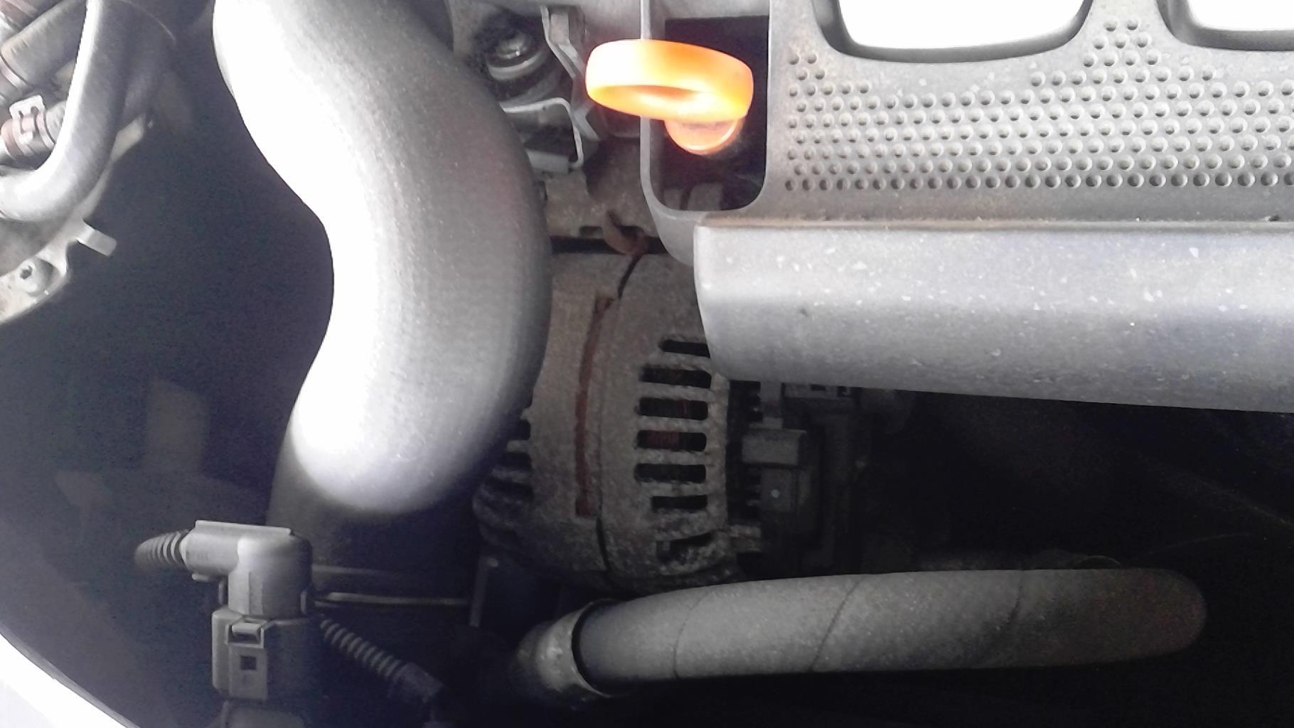 Alternateur VOLKSWAGEN GOLF 5 Diesel - 1