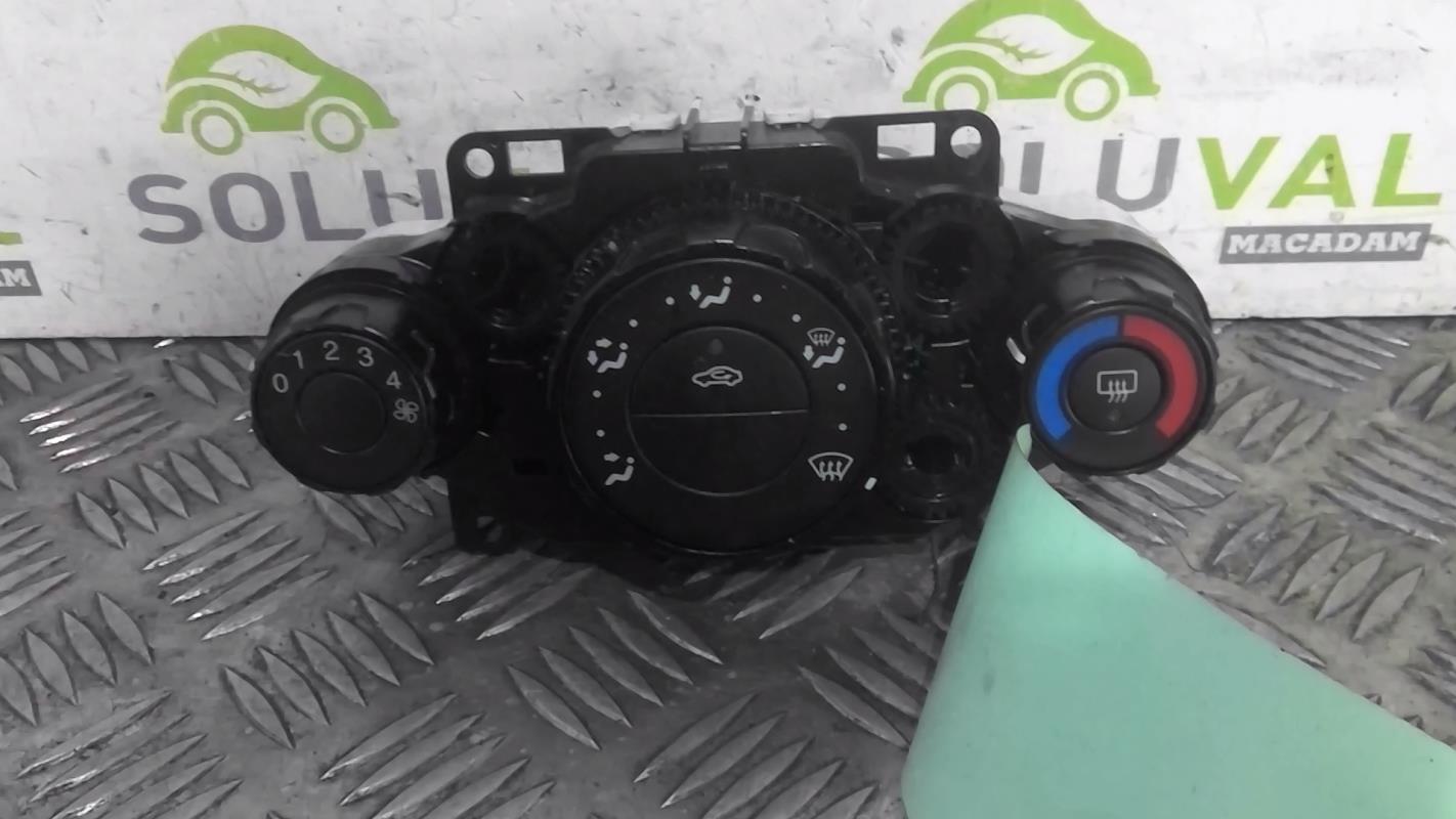Commande chauffage FORD FIESTA 6 PHASE 1 Essence - 1