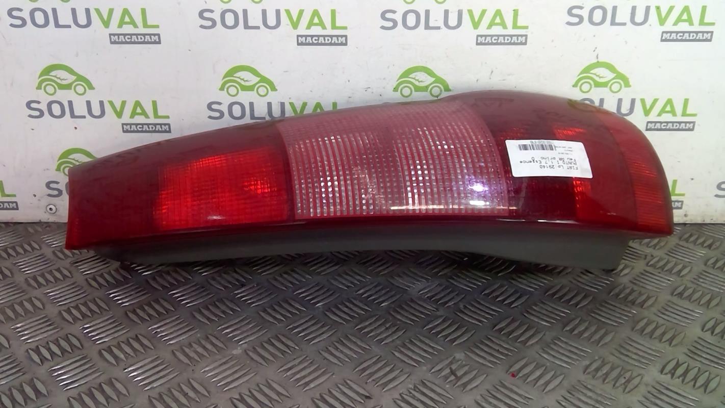 Fanale posteriore principale destro (luci) FIAT PUNTO 1 PHASE 1 Gasolina - 1