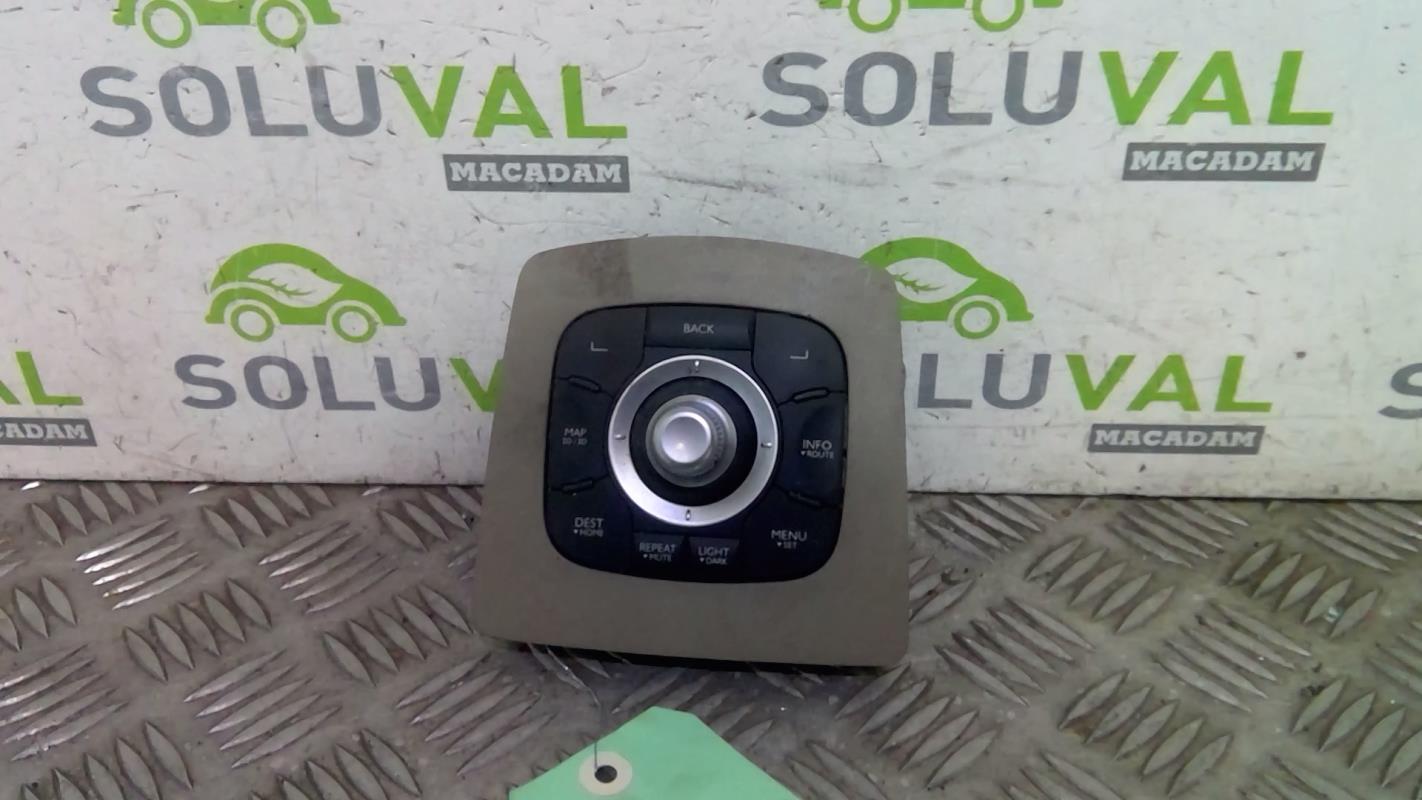 Commande GPS RENAULT SCENIC 3 PHASE 1 Diesel - 1
