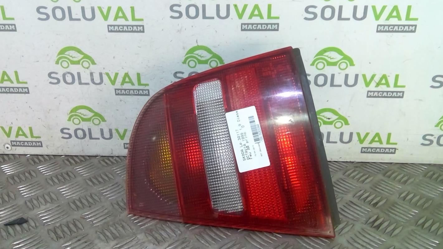 Fanale posteriore principale destro (luci) SKODA OCTAVIA 1 PHASE 1 Diésel - 1