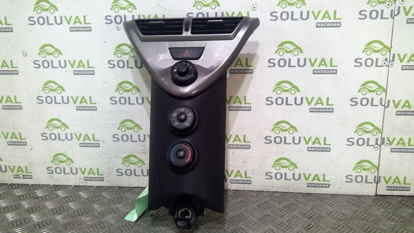 Commande chauffage TOYOTA IQ Essence - 1