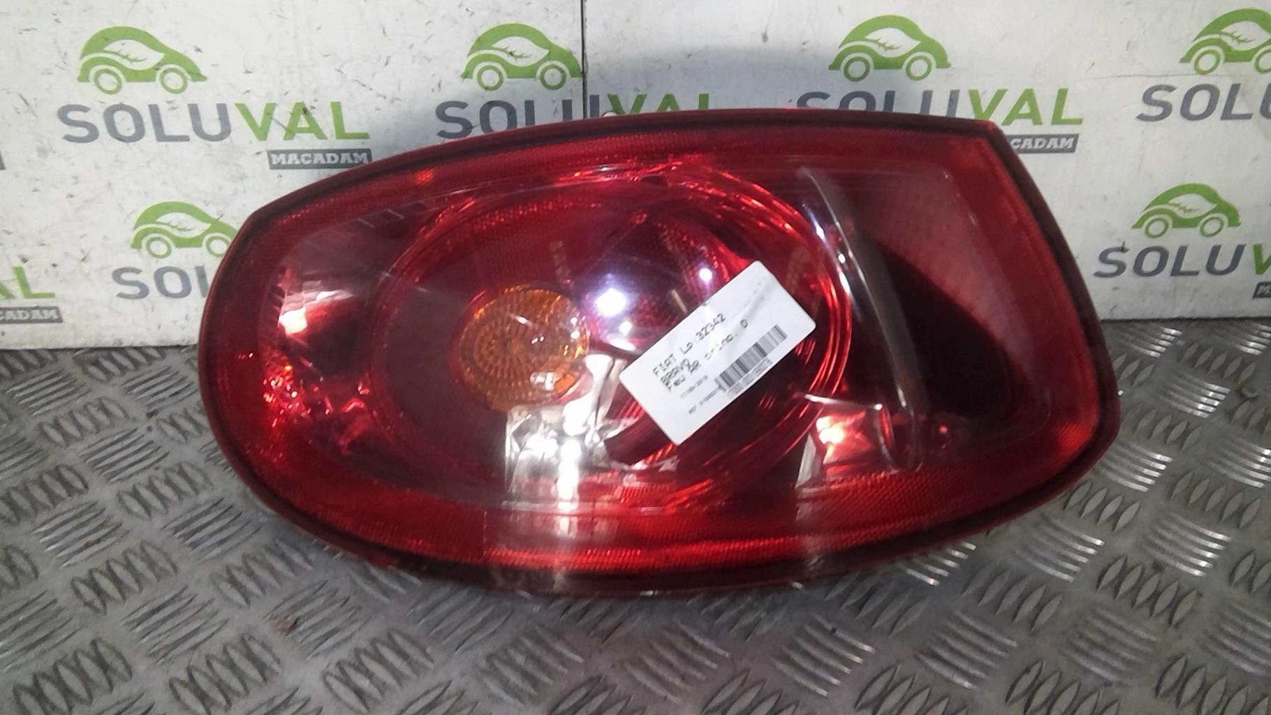 Fanale posteriore principale destro (luci) FIAT BRAVO 2 Diésel - 1