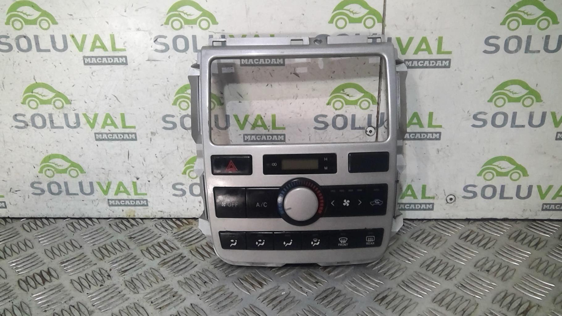 Commande chauffage TOYOTA AVENSIS VERSO PHASE 1 Diesel - 1