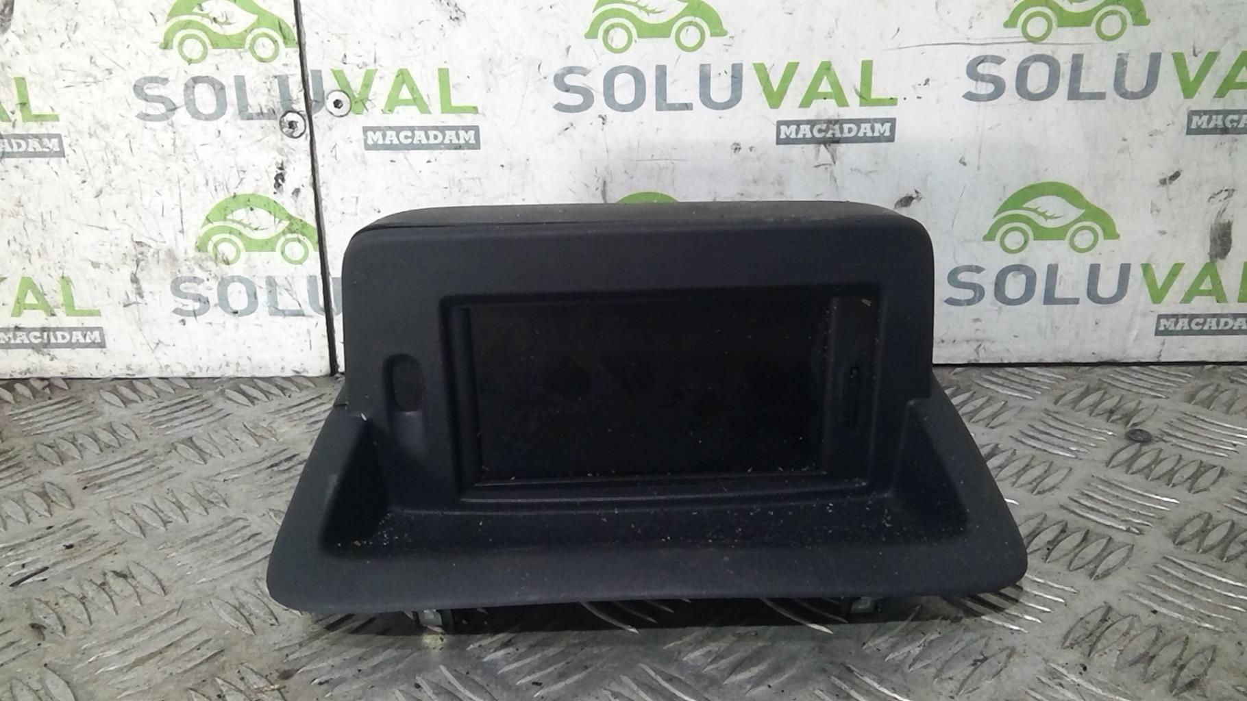 Ecran GPS RENAULT CLIO 3 PHASE 2 Diesel - 1