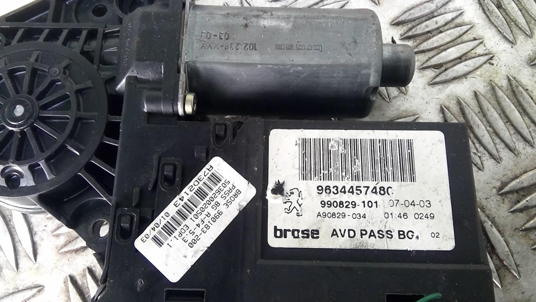 Motore alzacristalli anteriore sinistro PEUGEOT 307 PHASE 1 BREAK Diésel - 1