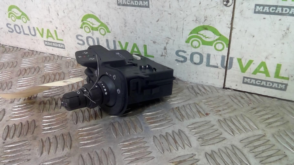 Commodo d'essuie glaces RENAULT CLIO 3 PHASE 2 Diesel - 1