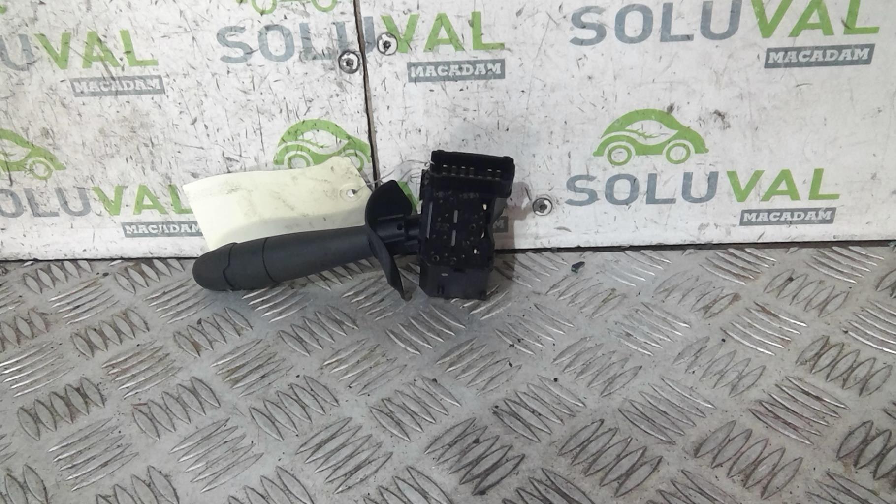 Commodo d'essuie glaces DACIA DUSTER 1 PHASE 1 Diesel - 1