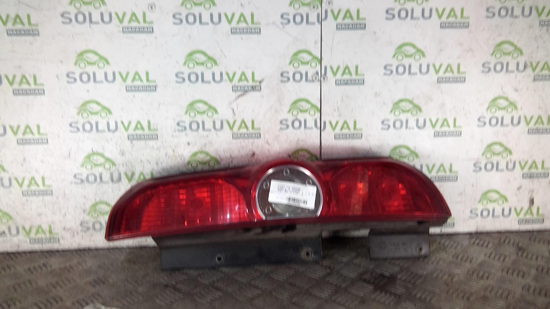 Fanale posteriore principale destro (luci) FIAT DOBLO 2 PHASE 1 Diésel - 1