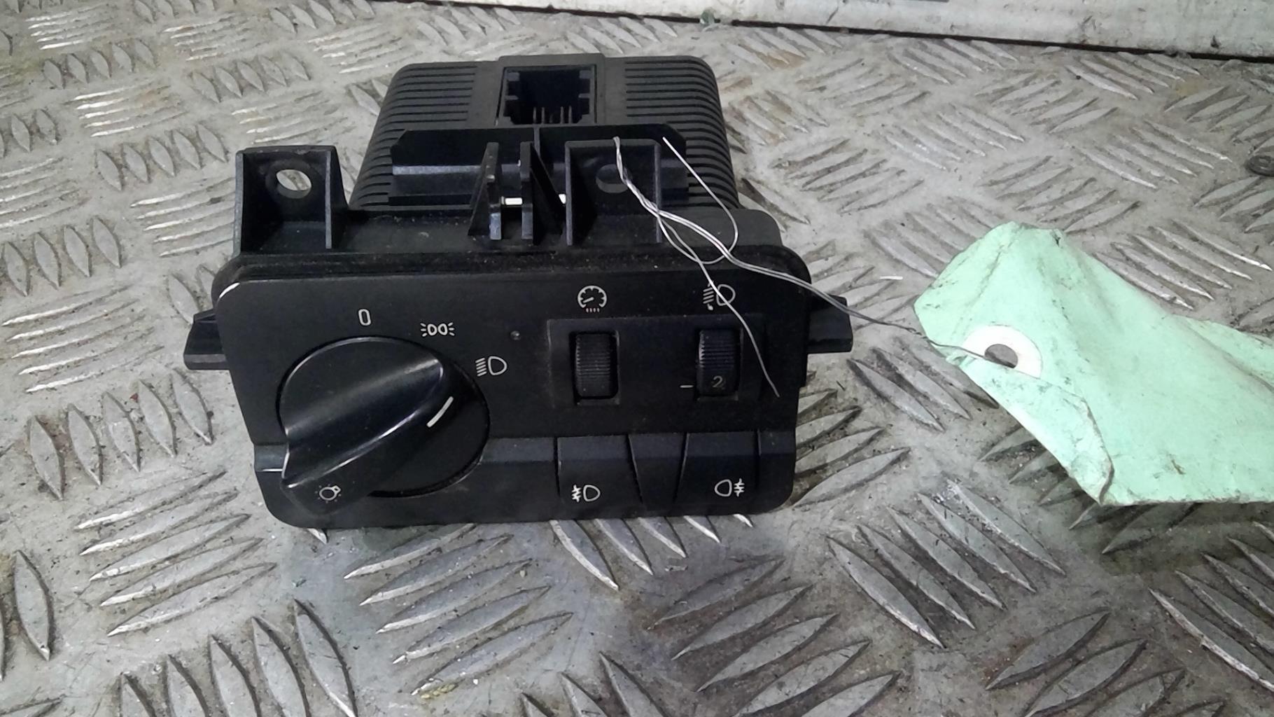 Commande de phare BMW SERIE 3 E46 PHASE 1 Diesel - 1