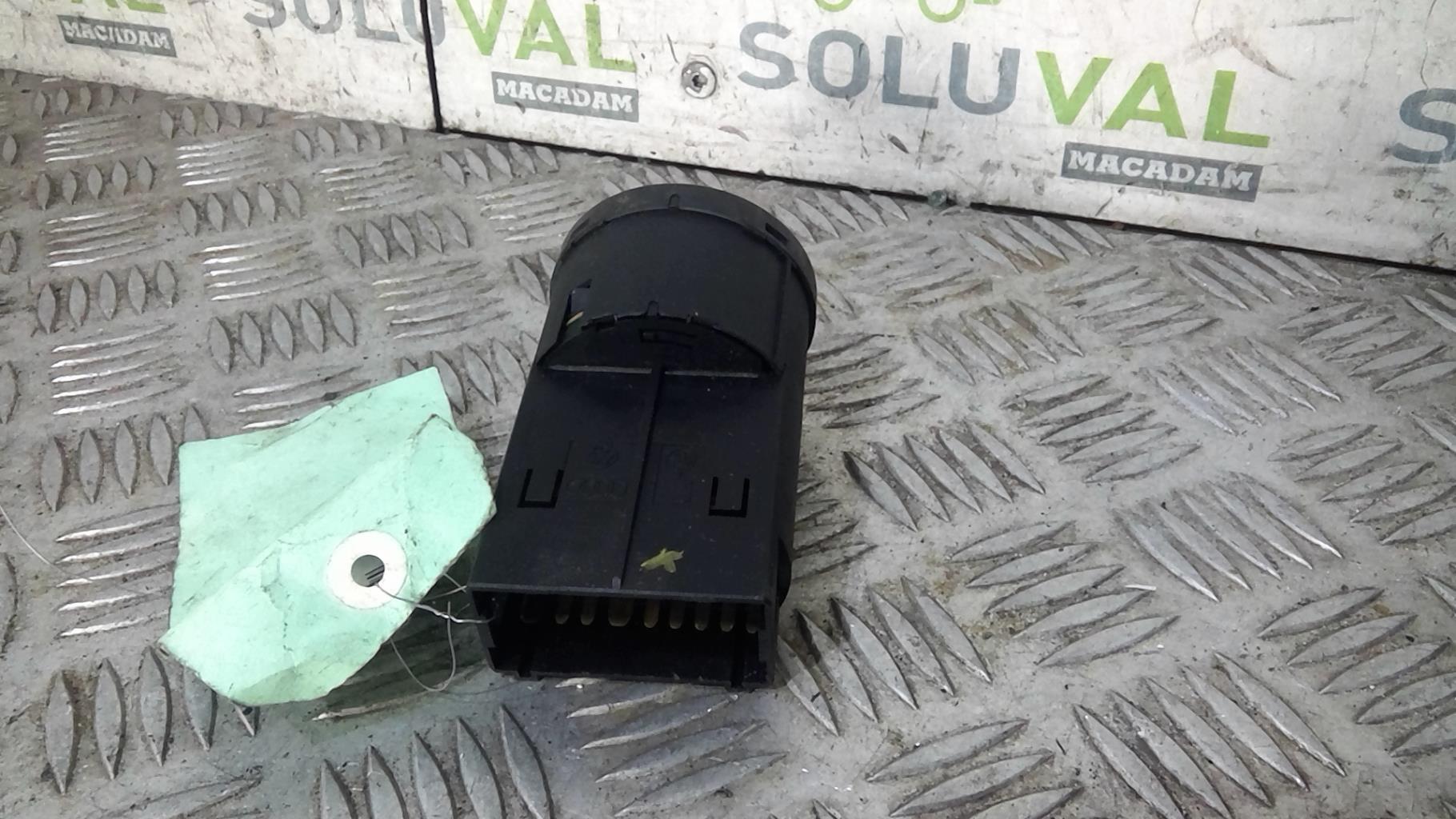 Commande de phare VOLKSWAGEN GOLF 4 Diesel - 1