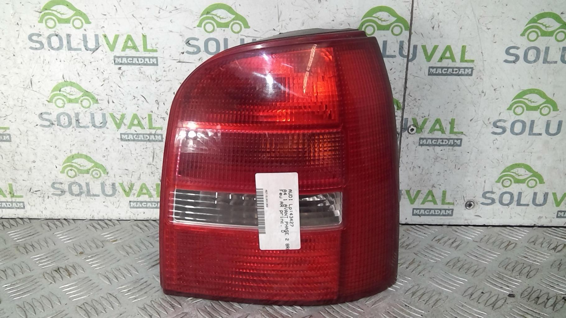 Fanale posteriore principale destro (luci) AUDI A4 1 AVANT PHASE 2 BREAK Diésel - 1