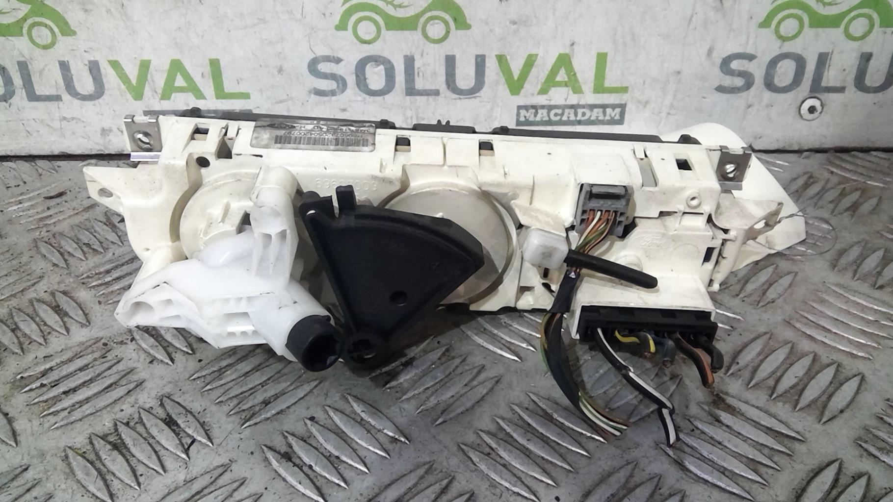 Commande chauffage FORD FOCUS 2 PHASE 1 Diesel - 1