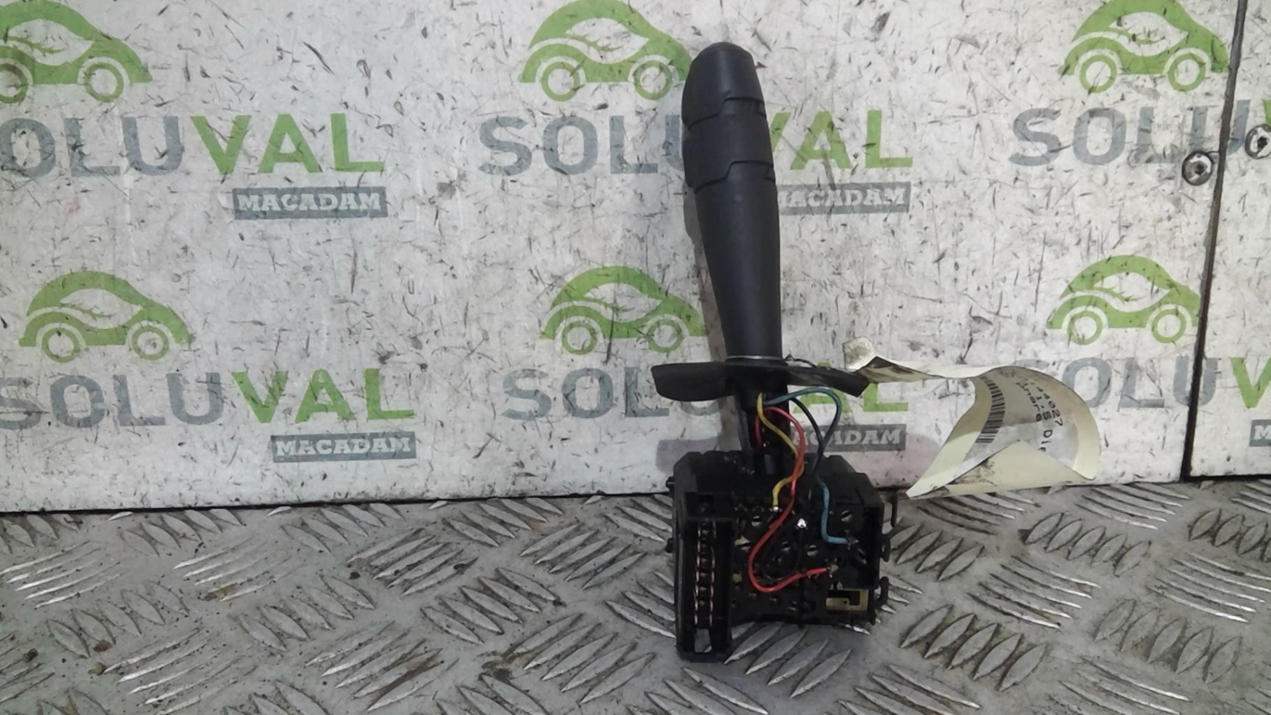 Commodo phare DACIA SANDERO 1 Diesel - 1