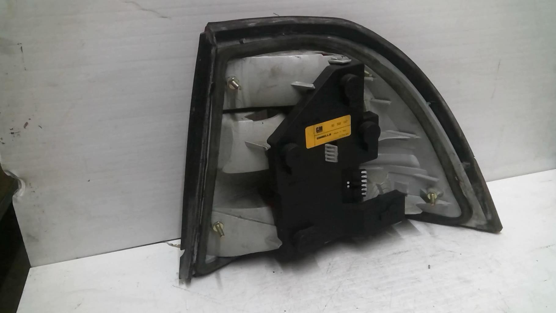 Fanale posteriore principale sinistro (luci) OPEL VECTRA B PHASE 1 Gasolina - 1