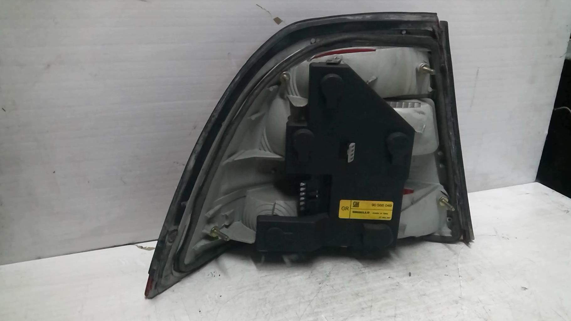 Fanale posteriore principale destro (luci) OPEL VECTRA B PHASE 2 Diésel - 1